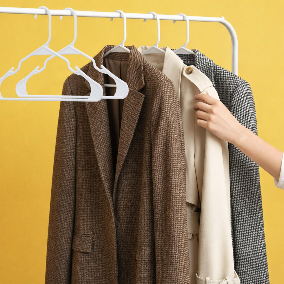 Utopia Home Plastic Hangers 50 Pack – Space Saving Clothes Hanger White